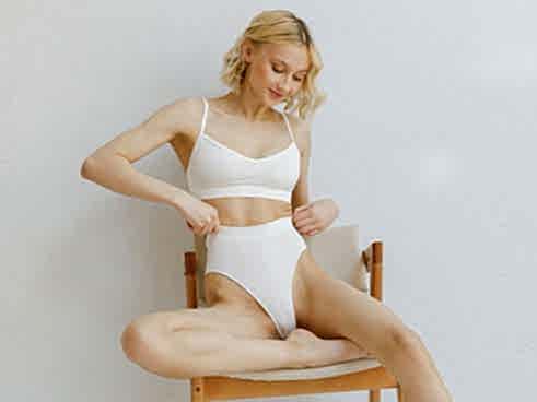 Как сделать глубокую эпиляцию бикини легко и без боли?