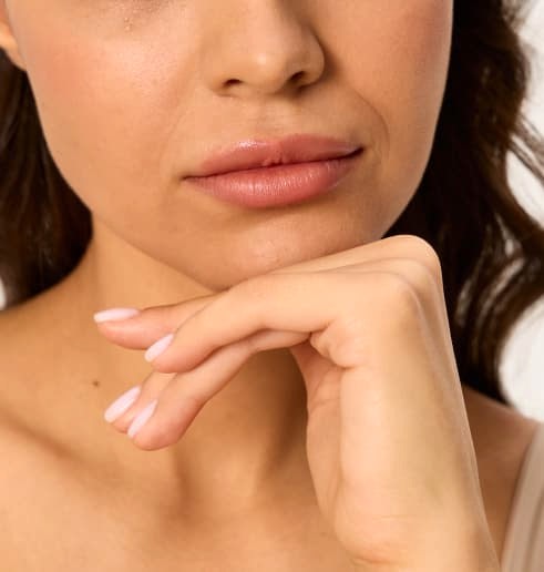 Восковая эпиляция усиков